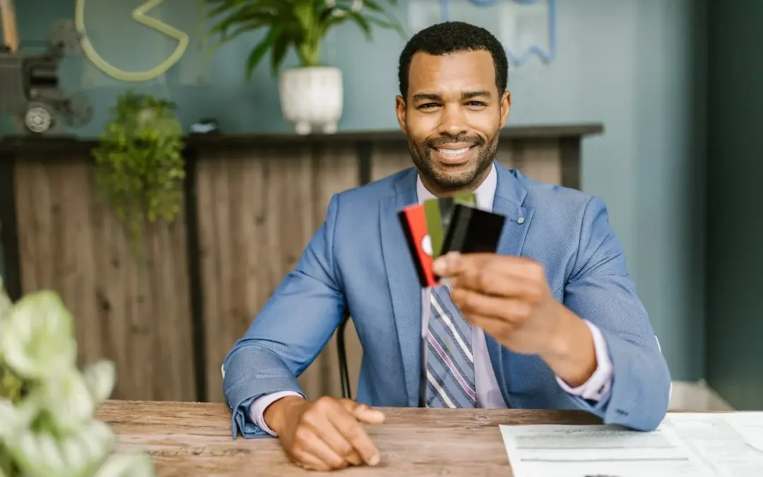 Guia Completo da Bandeira do Cartão de Crédito: Visa, Mastercard, Elo ou Amex, Qual a Melhor para Você?